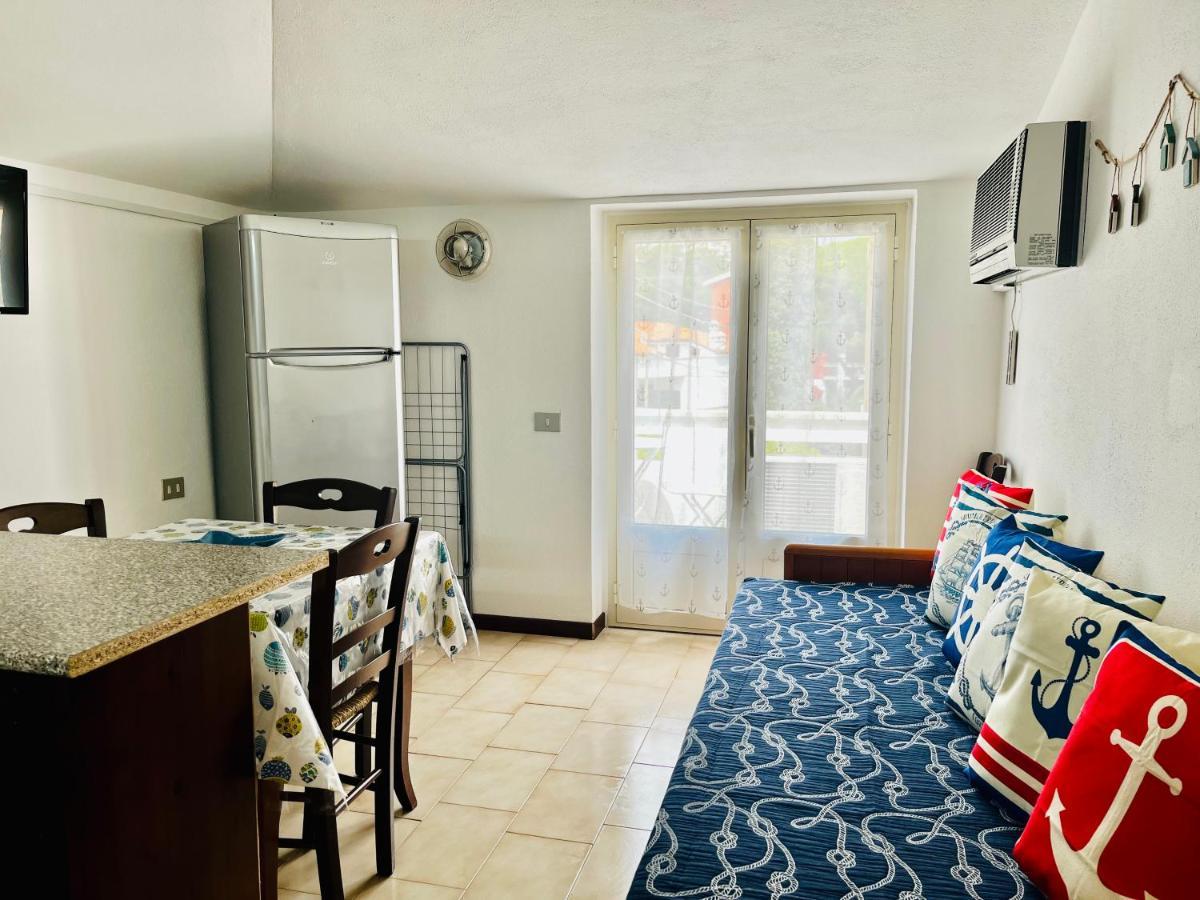Cala Gonone Holiday Flats מראה חיצוני תמונה
