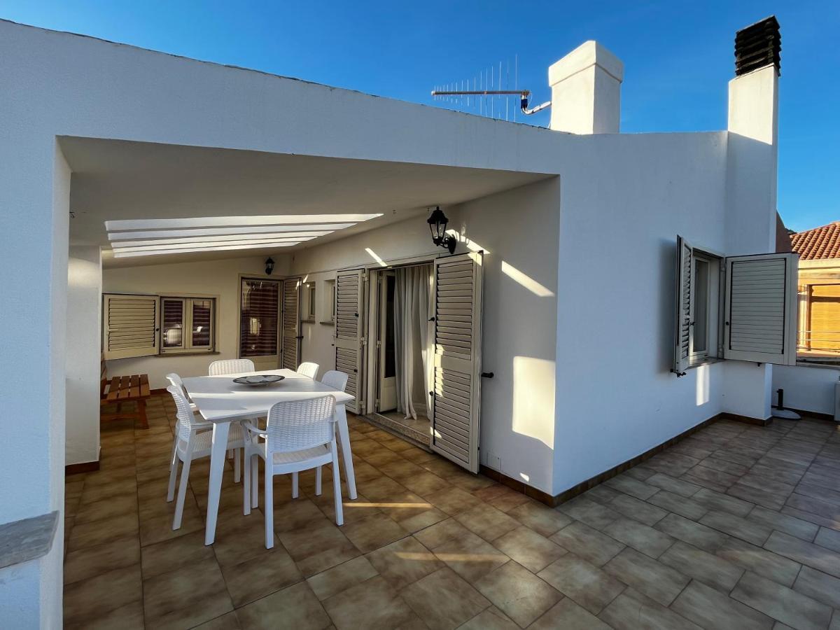 Cala Gonone Holiday Flats מראה חיצוני תמונה